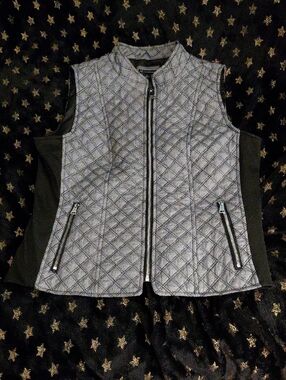 New direction Quilted Gray Sleeveless Vest with Black Side Panels